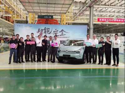 汽車評(píng)價(jià)研究院專家團(tuán)探訪哪吒汽車 實(shí)業(yè)投資驅(qū)動(dòng)行業(yè)創(chuàng)新